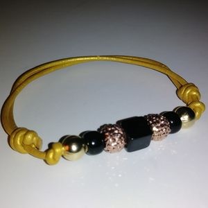 🆕Gold leather Bracelet NWOT